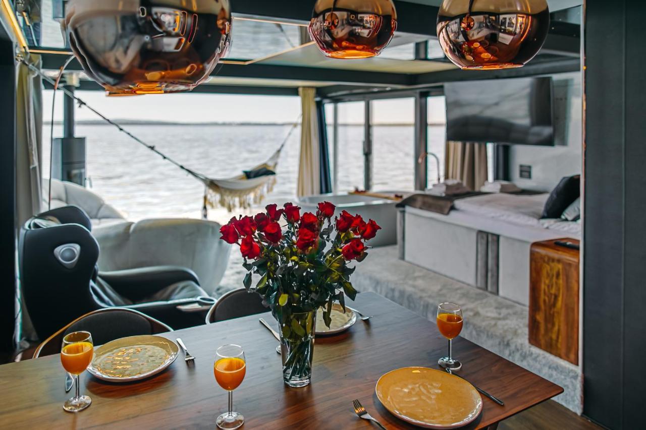 Grand Ht Houseboats - Domki Na Wodzie - Sauna, Jacuzzi, Kominek Großmöllen Exterior foto
