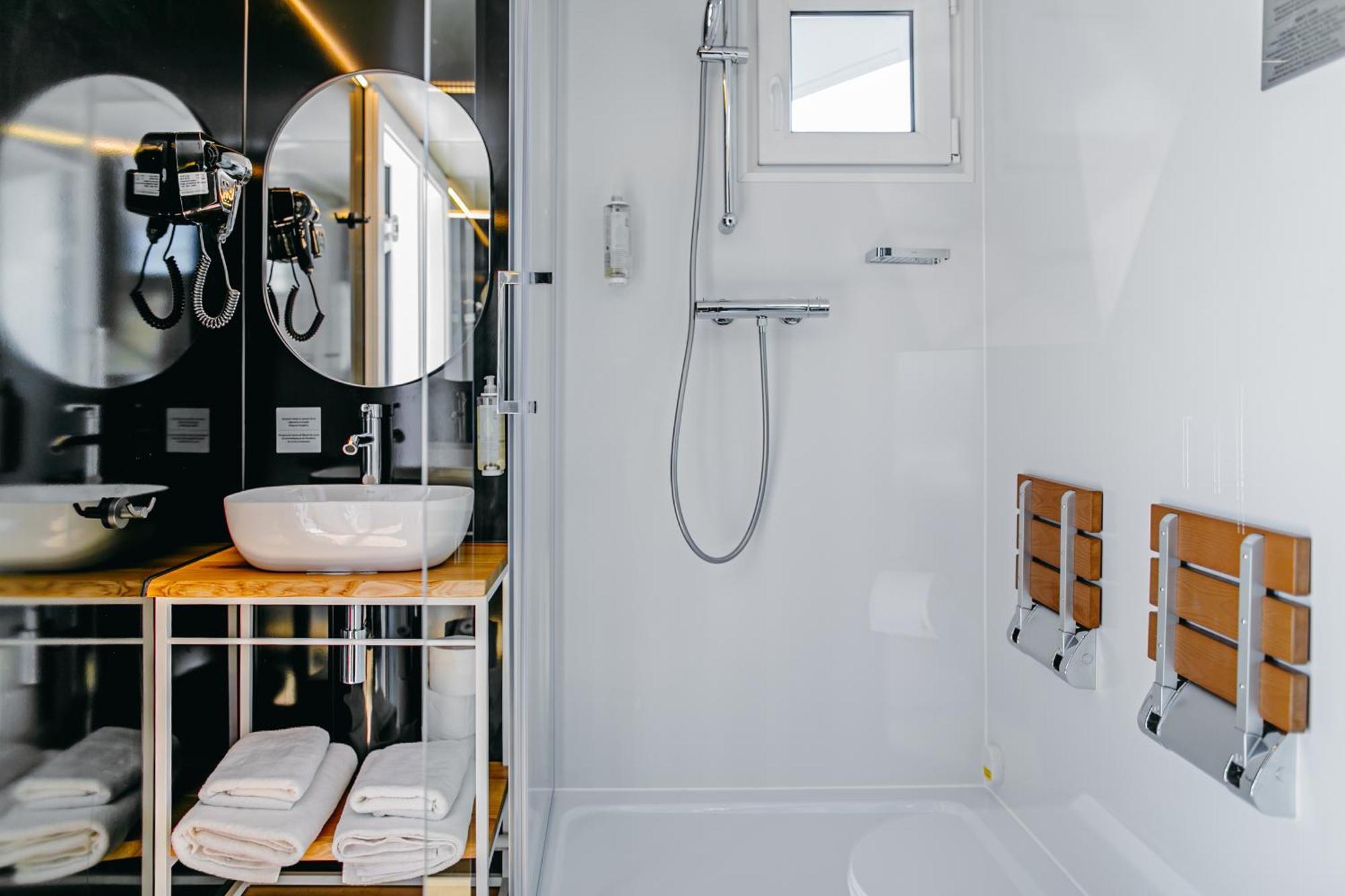 Grand Ht Houseboats - Domki Na Wodzie - Sauna, Jacuzzi, Kominek Großmöllen Zimmer foto