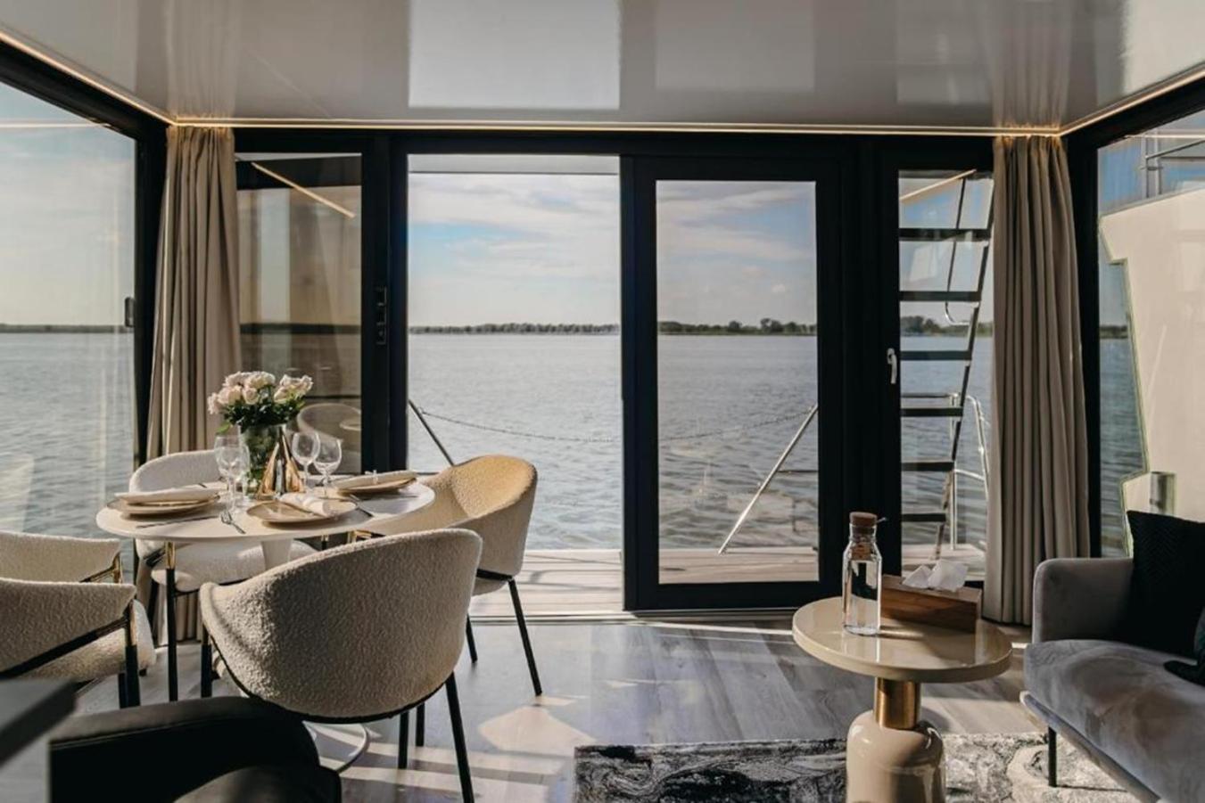 Grand Ht Houseboats - Domki Na Wodzie - Sauna, Jacuzzi, Kominek Großmöllen Exterior foto