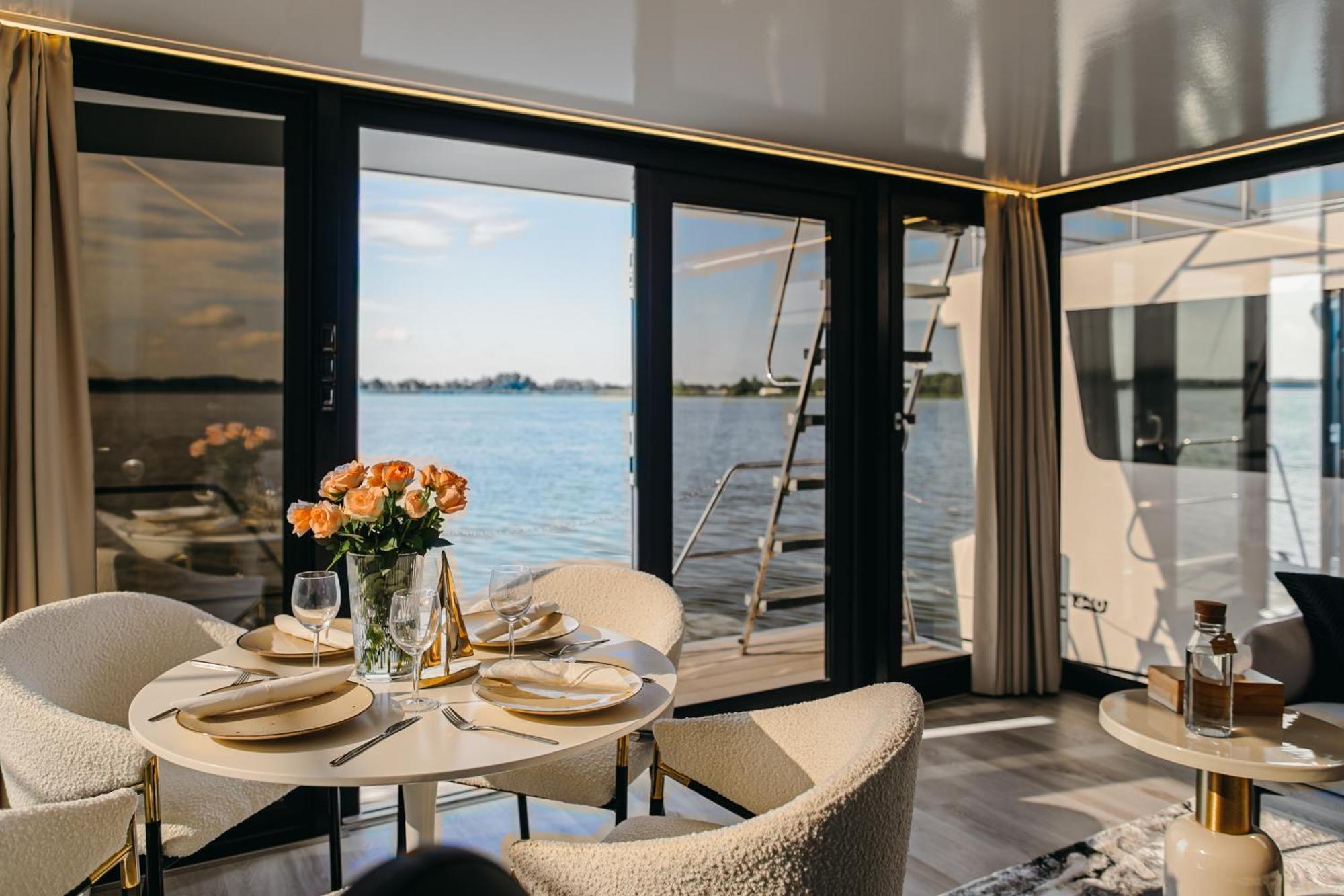 Grand Ht Houseboats - Domki Na Wodzie - Sauna, Jacuzzi, Kominek Großmöllen Zimmer foto